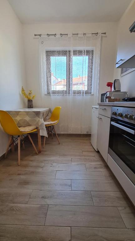 Apartments & Rooms Ivana - 3