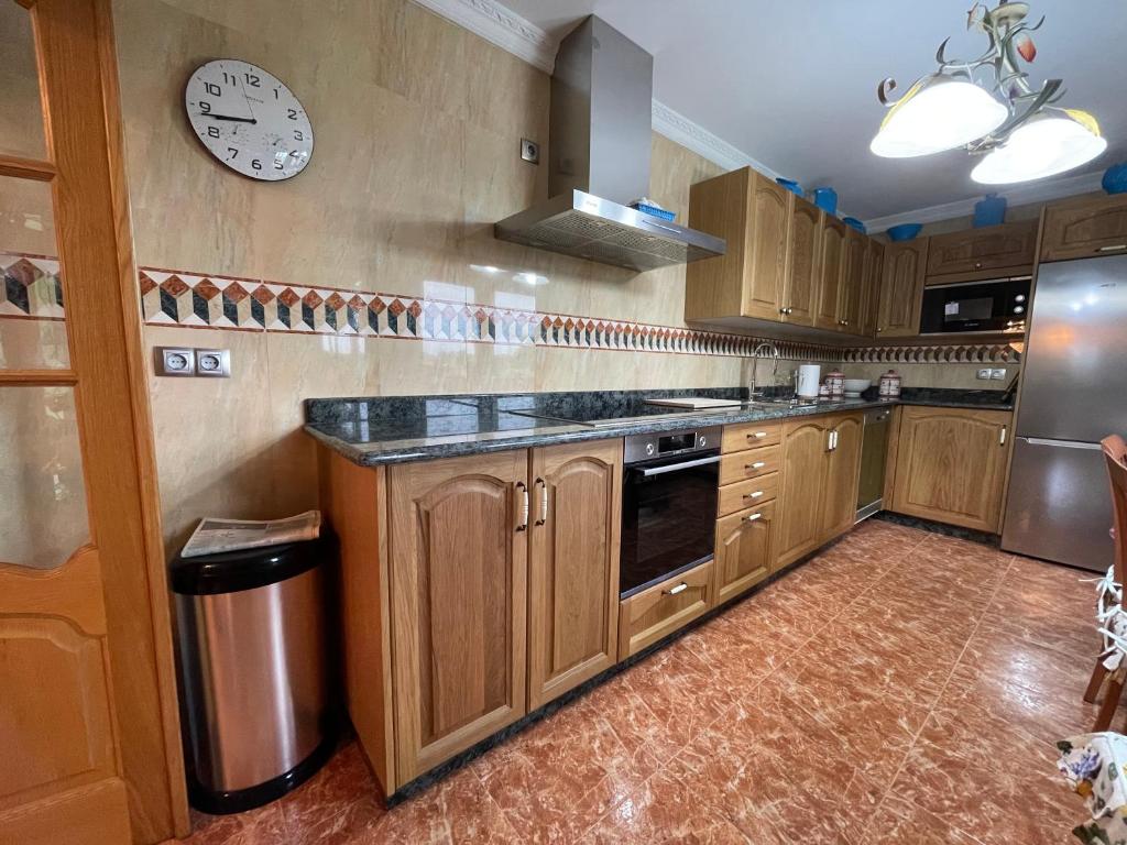 Kuchyňa alebo kuchynka v ubytovaní Impresionante casa con parcela en la naturaleza