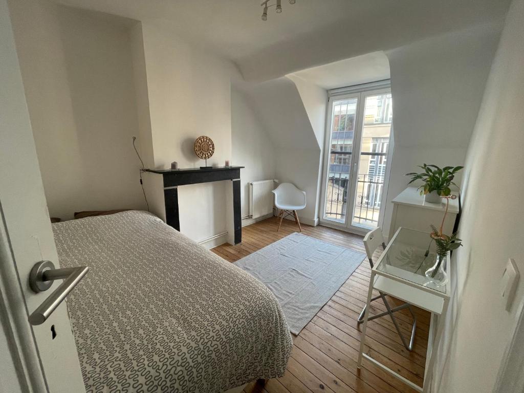 Charming room in EU district (Schuman), Brussels (updated prices 2024)