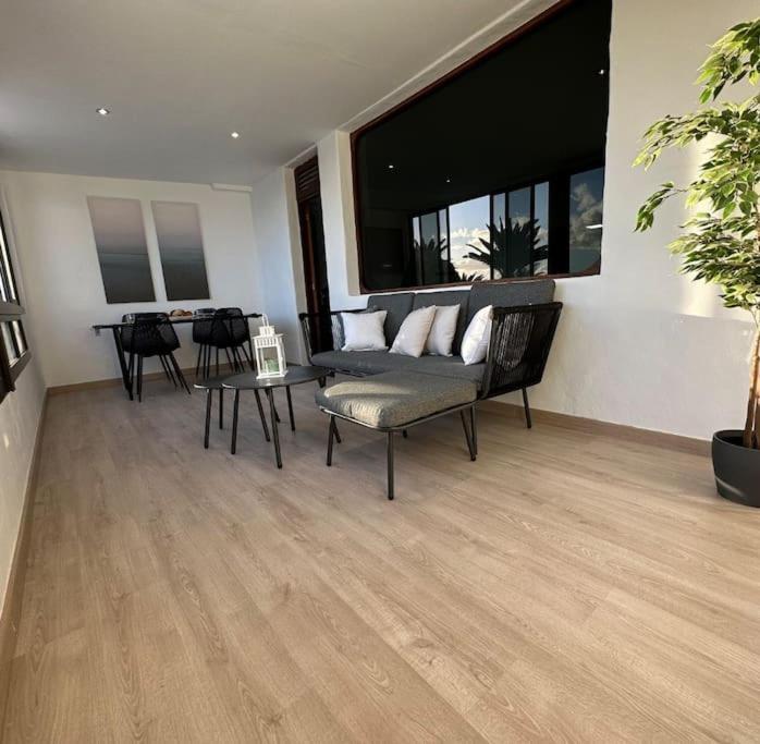 Posedenie v ubytovaní Apartamento SariPedri