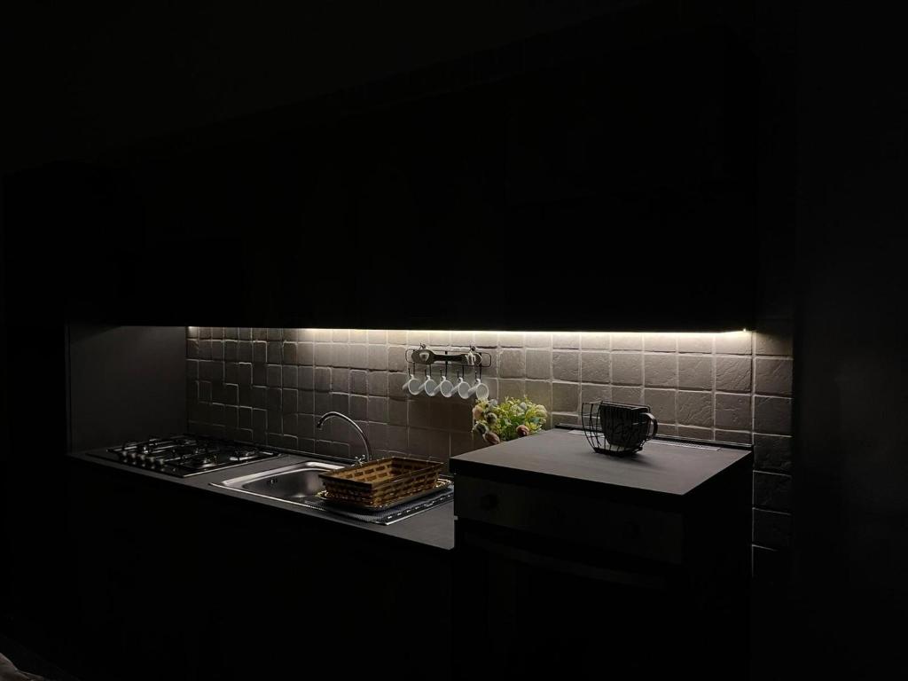A kitchen or kitchenette at NicAnto's Home