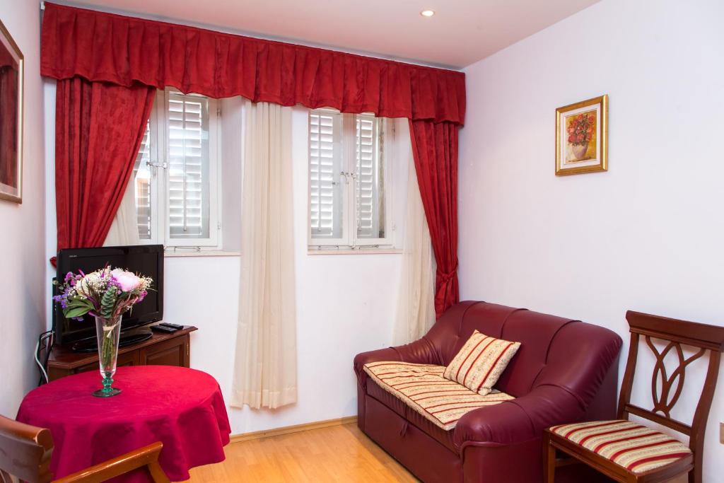 Posedenie v ubytovaní Apartments Lepur