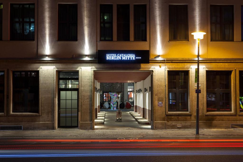 Catalonia Berlin Mitte - Resim 38