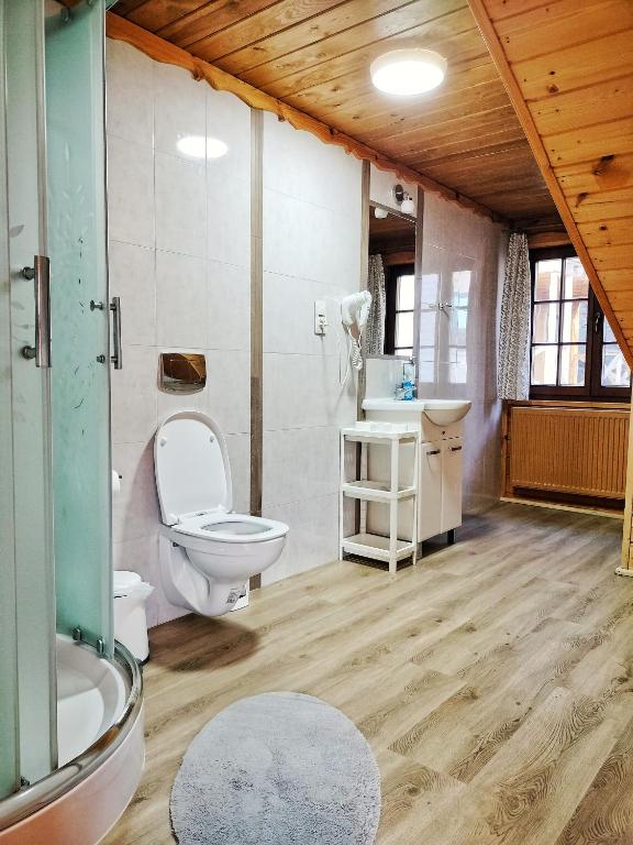 Pokoje i Domki Na Szlaku - 9