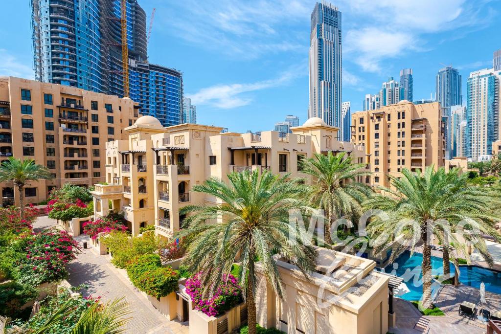 Classic 1 Bedroom in Downtown Near Burj Khalifa, Dubai (updated prices