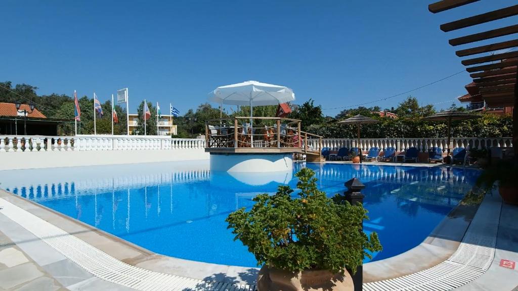 Bazén v ubytování Hotel Marvel nebo v jeho okolí