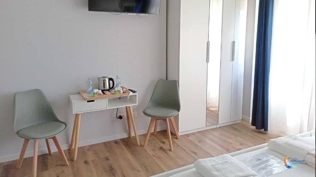 A television and/or entertainment centre at Baia di Luna