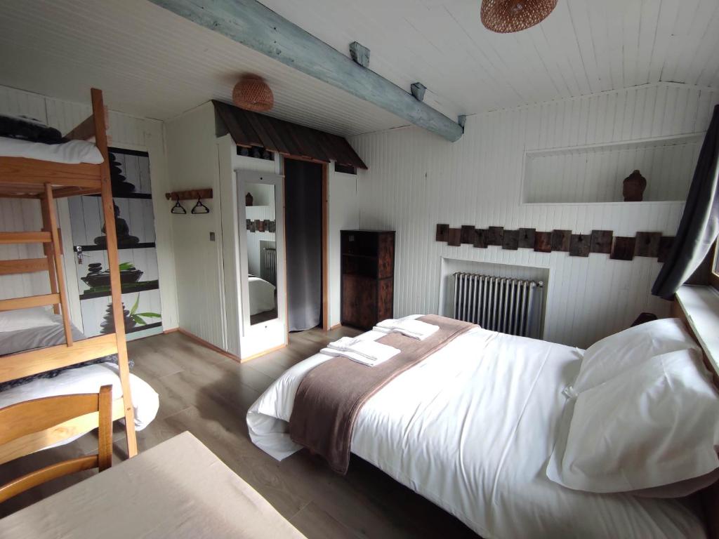 Gallery image of Chez Pierrot Chambres d'hôtes B&B in Vallouise