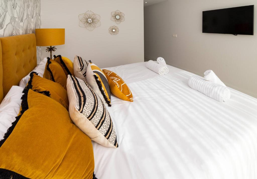 Posteľ alebo postele v izbe v ubytovaní Marbella Deluxe duplex con piscina privada