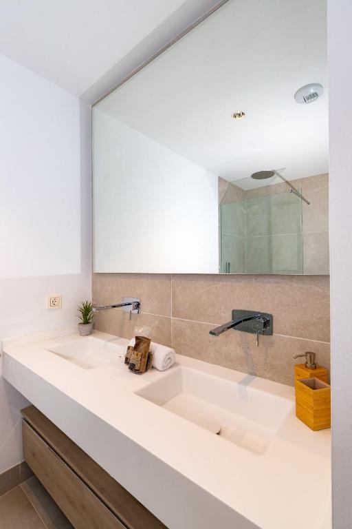 Kúpeľňa v ubytovaní Marbella Deluxe duplex con piscina privada