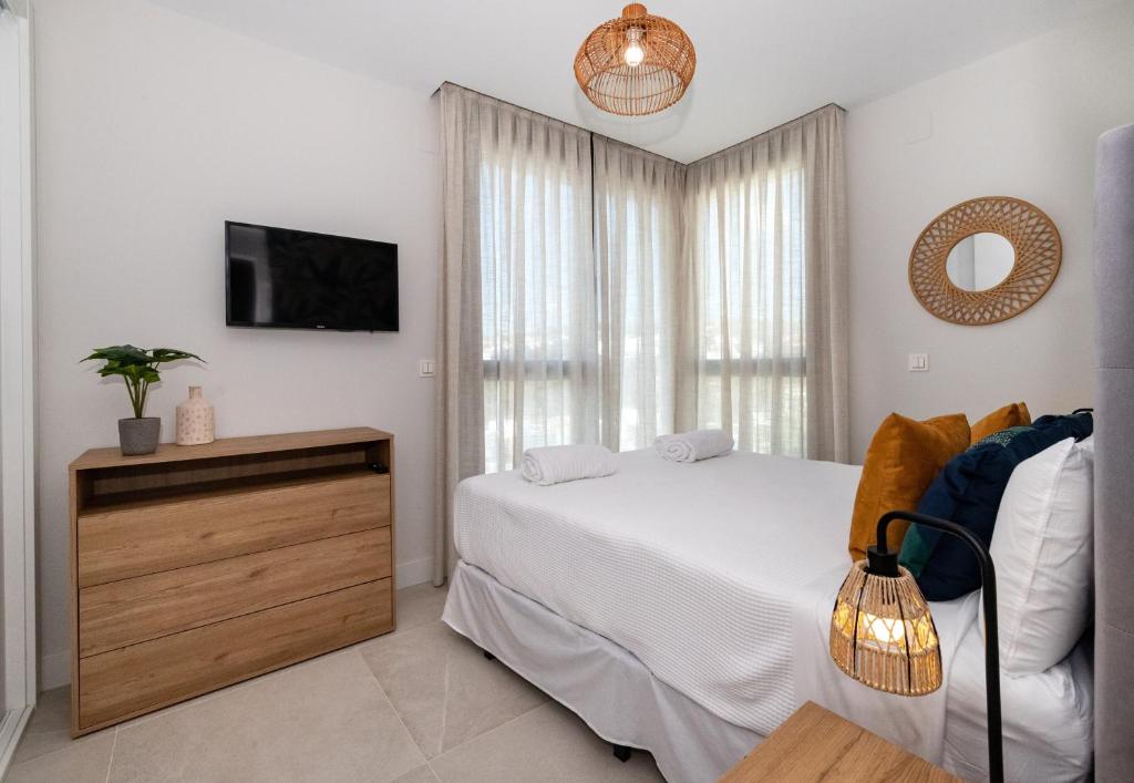 Posteľ alebo postele v izbe v ubytovaní Marbella Deluxe duplex con piscina privada