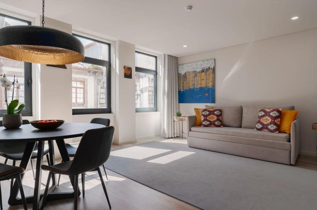 Urban Luxury Apartment, Downtown Porto near Metro