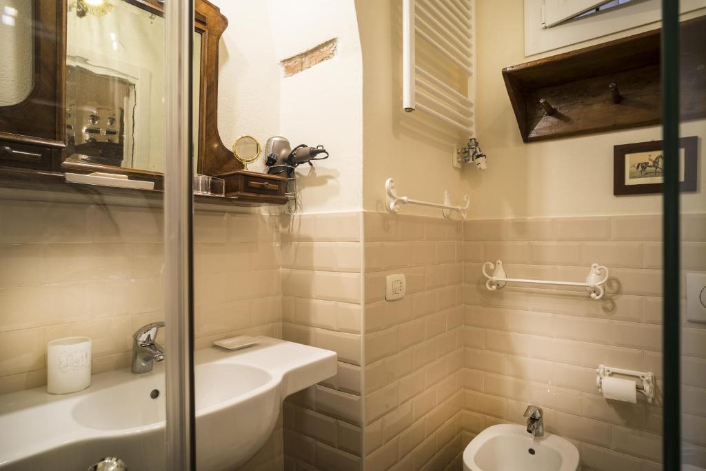 A bathroom at Il Calamaio