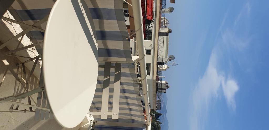 Balkon lub taras w obiekcie Studio Stanislas any comfort