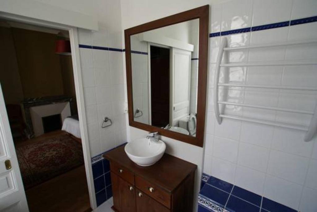 Carcassonne Guesthouse - 13