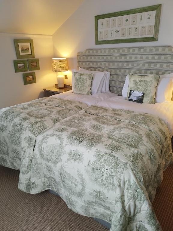 Red Lion Hotel - Twin Room With Sea View