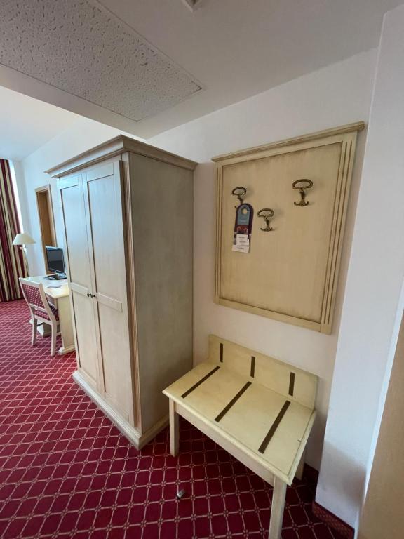 Hotel Chateau Kurfürstendamm - Resim 41