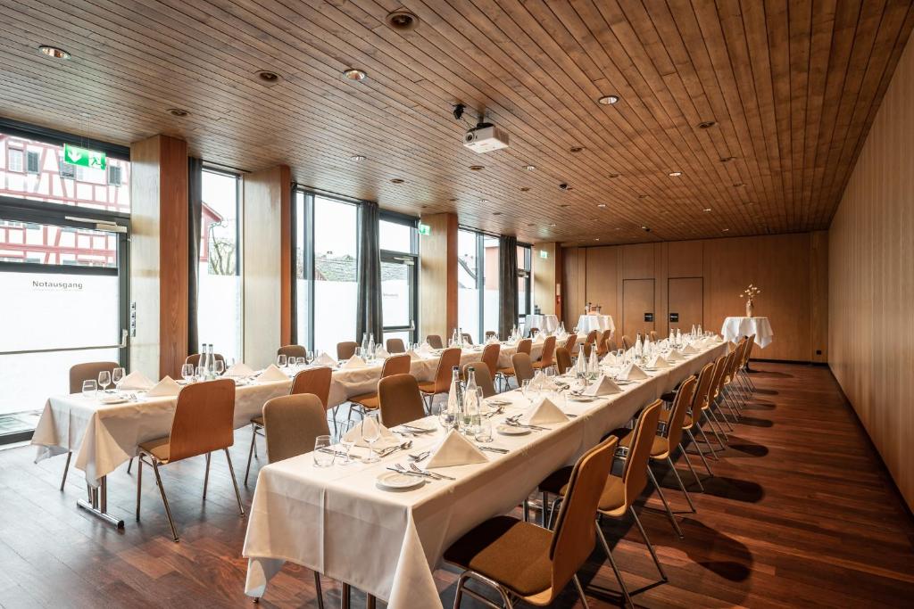Restaurace v ubytování Hotel Spirgarten