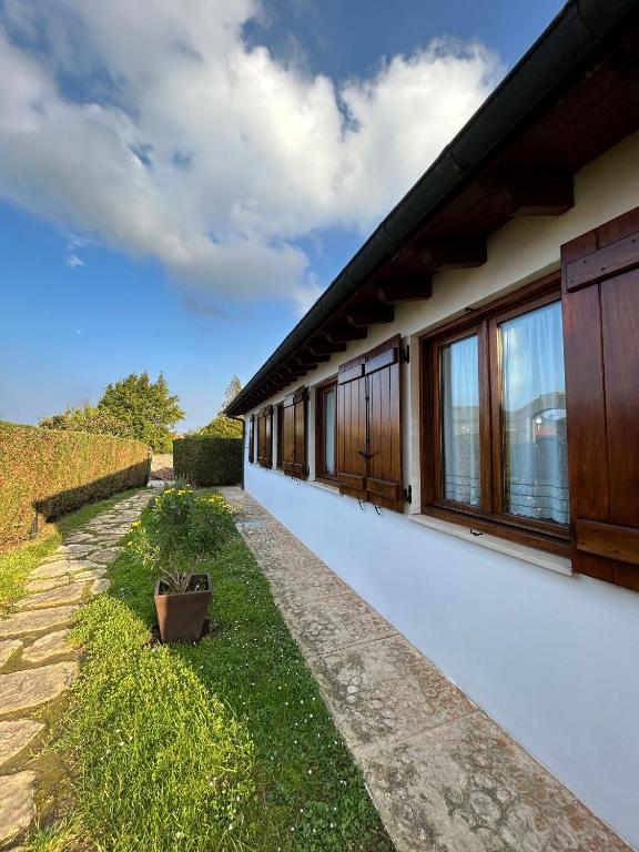 Jardín al aire libre en Posada La Casona de Los Güelitos