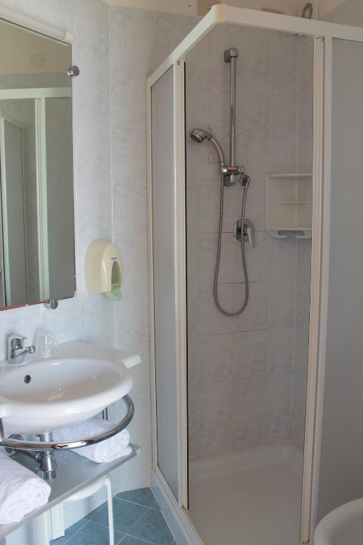 Koupelna v ubytování Hotel Vienna