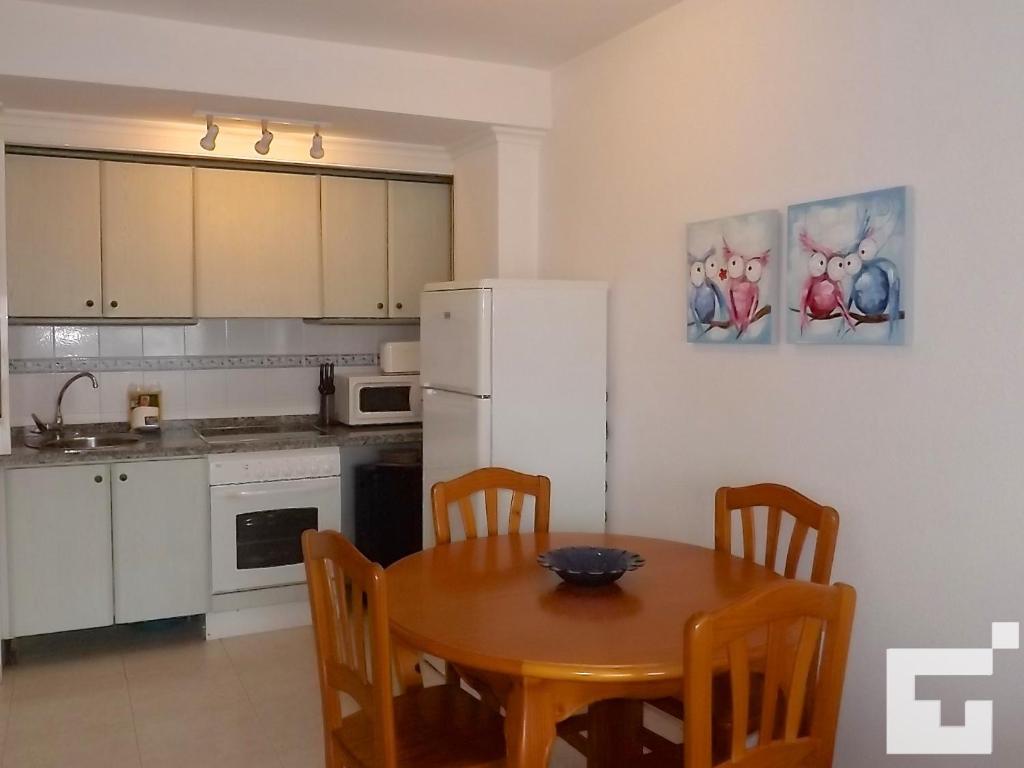 Kuchyň nebo kuchyňský kout v ubytování Apartamento Zafiro 28C - Grupo Turis