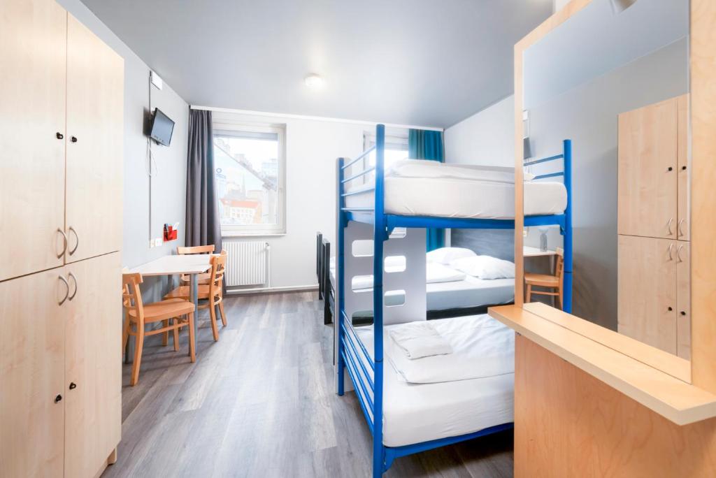 a&o Wien Stadthalle - Resim 38