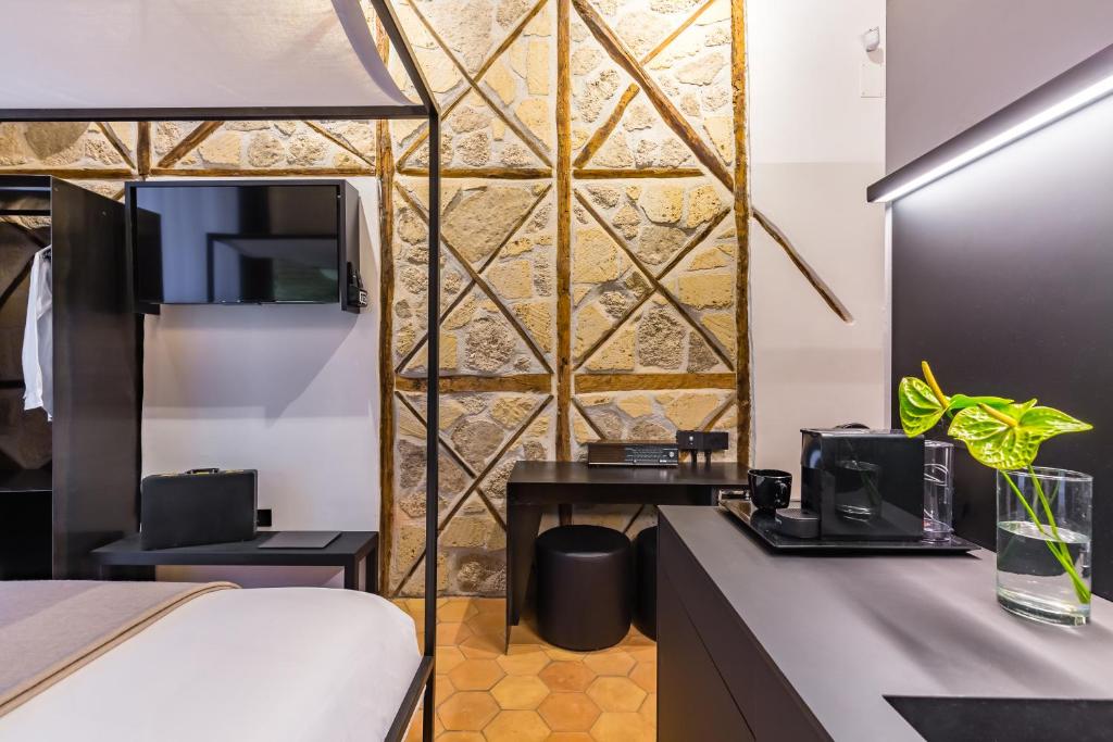 A kitchen or kitchenette at Palazzo Residenza Madre by Dimorra