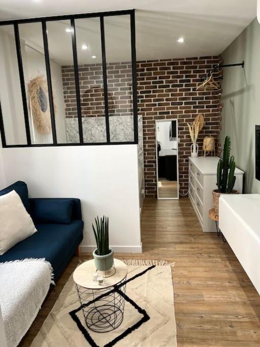 Photo de la galerie de l'établissement Studio 1 neuf à 100 m des plages et de la gare, à Saint-Raphaël