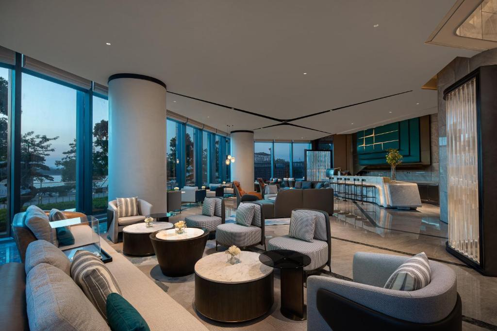 Posezení v ubytování Crowne Plaza Chaozhou Riverside by IHG