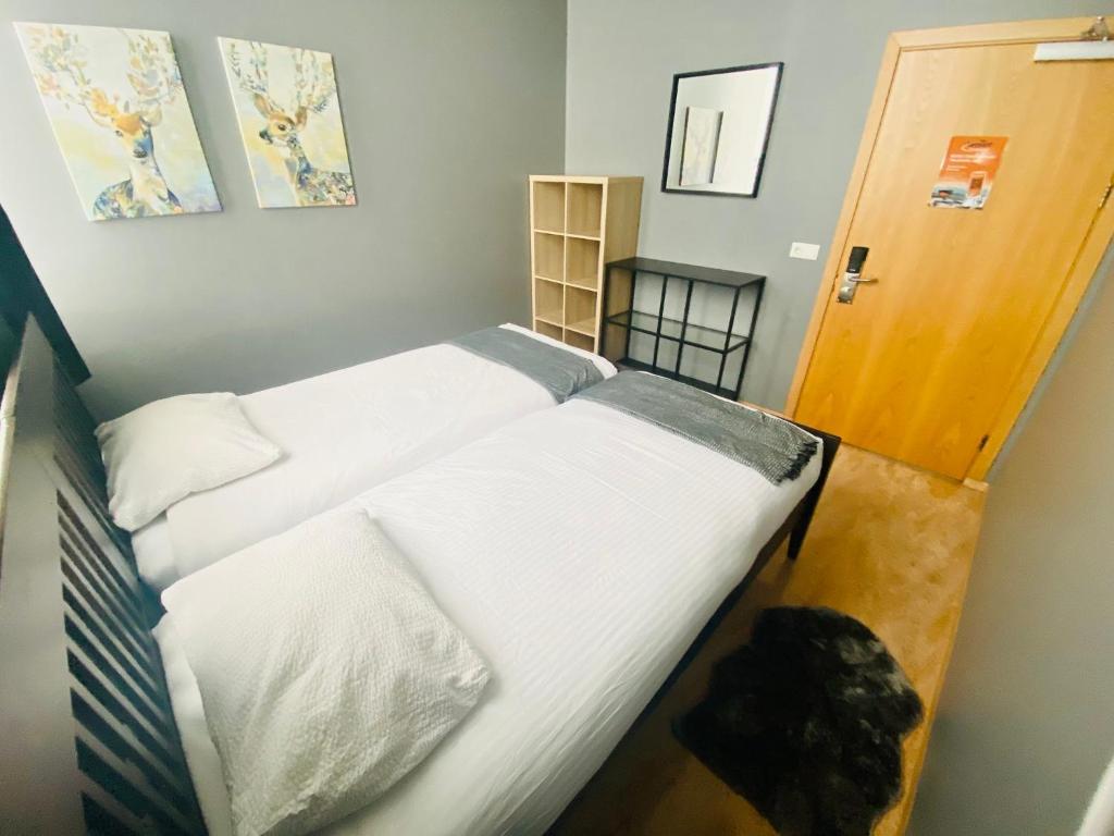 Postel nebo postele na pokoji v ubytování Bus Hostel Reykjavik - Reykjavik Terminal