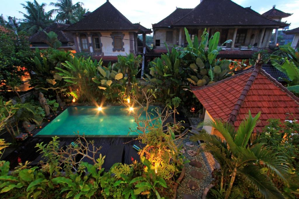 Bazén v ubytování Tanah Semujan Ubud nebo v jeho okolí