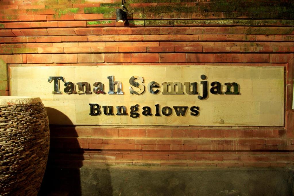 Certifikát, hodnocení, plakát nebo jiný dokument vystavený v ubytování Tanah Semujan Ubud