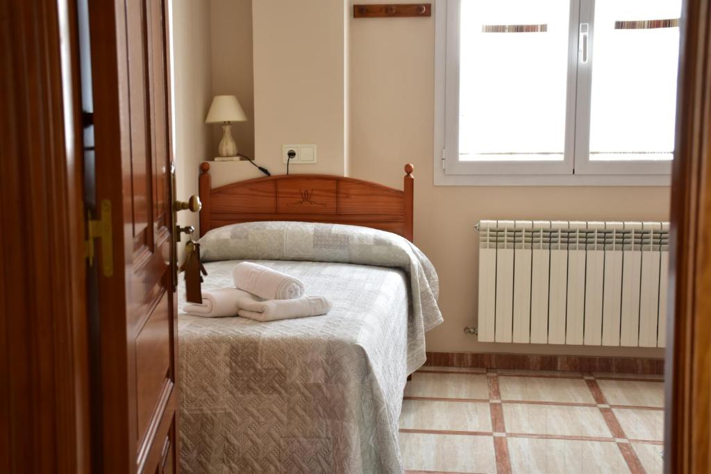 reservar hotel en Obanos