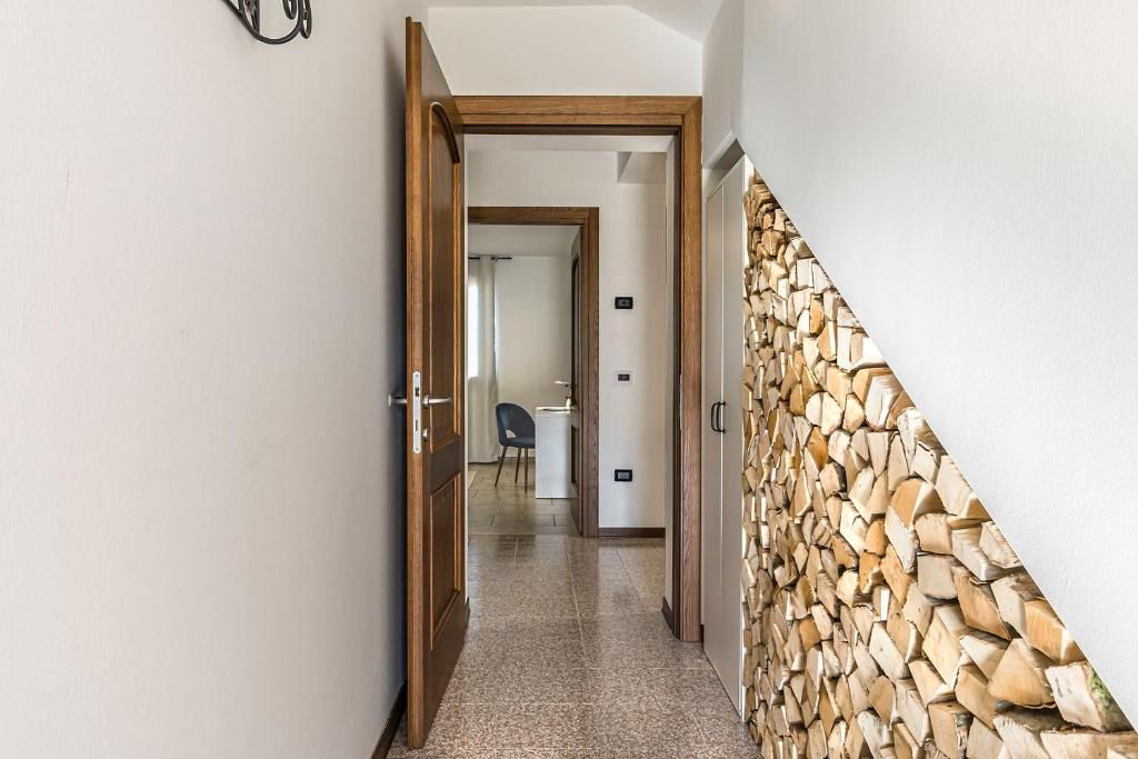 Wanderlust Apt in Villa con Piscina - 45 min Venezia - Zona Unesco - Appartement - Rez-de-chaussée