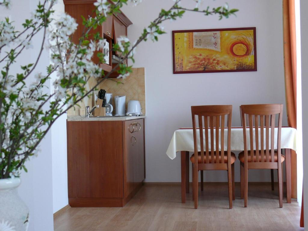 Szerencsemák Panzió - Appartement D'une Chambre Avec Balcon