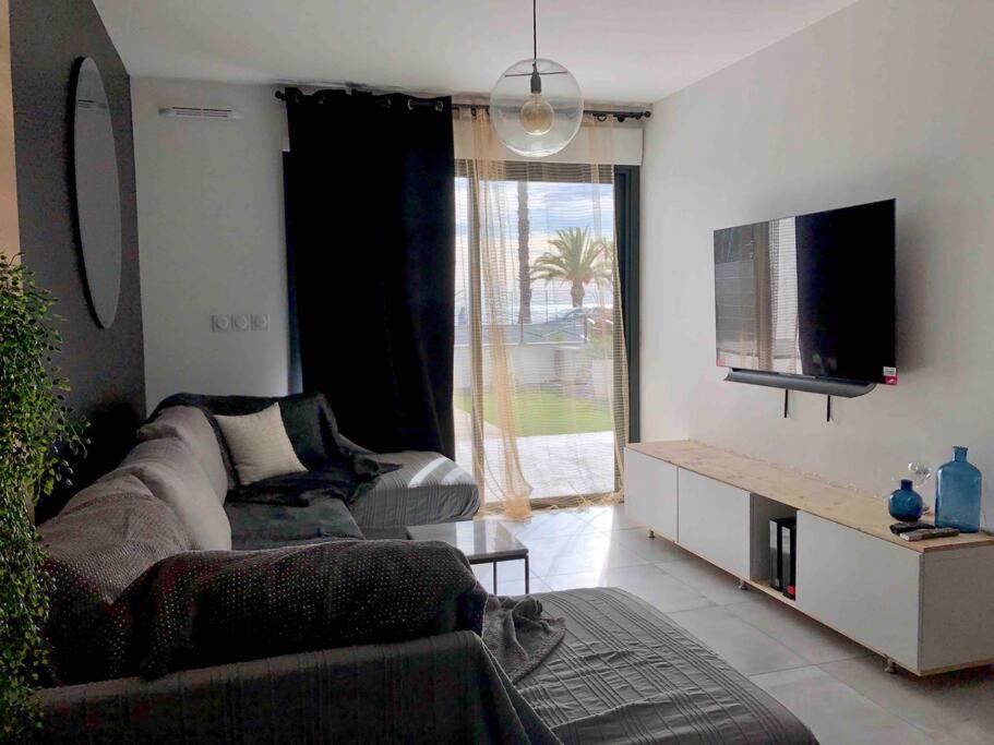 Foto sihtkohas Bandol asuva majutusasutuse Le 9.13 - T2 neuf de standing vue mer galeriist