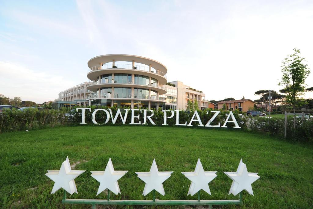 Vonkajšia záhrada v ubytovaní Pisa Tower Plaza