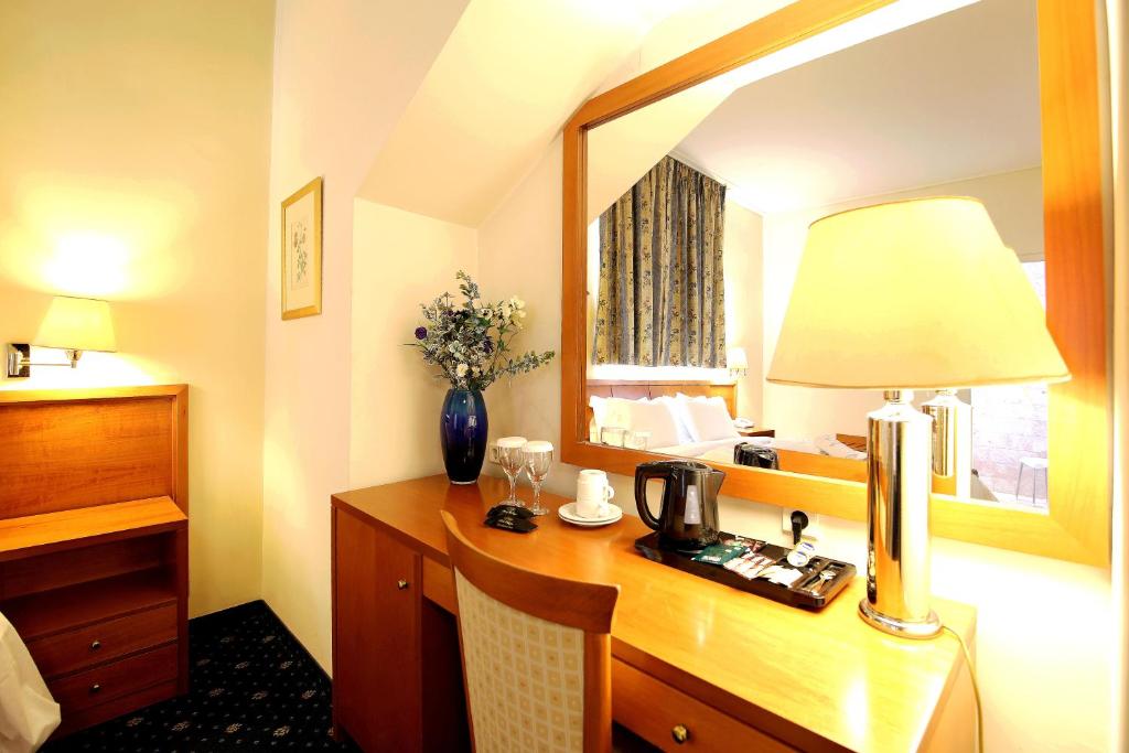 Kuchyň nebo kuchyňský kout v ubytování Hotel Philippos Livadeia
