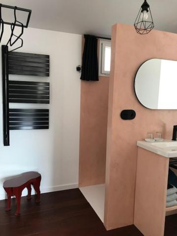 Fotografie z fotogalerie ubytování La Maison 1440 v destinaci LʼIsle-sur-la-Sorgue