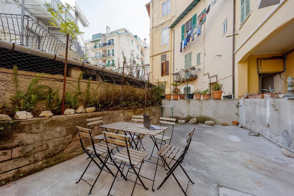 Il Gattino di Sanremo - Trilocale centro e stazione del treno - 两居室公寓