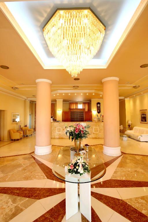Fotografie z fotogalerie ubytování Hotel Philippos Livadeia v destinaci Livadia