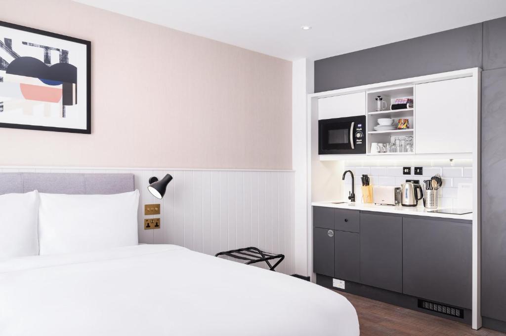 Staybridge Suites Brighton by IHG - Resim 43