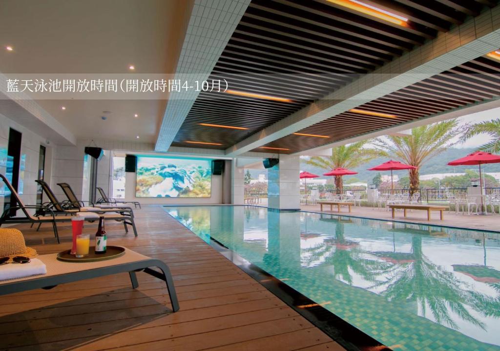 Bazén v ubytování Lanyang Seaview Hotel nebo v jeho okolí