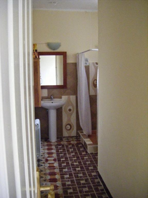 Koupelna v ubytování El molino de Foz Calanda