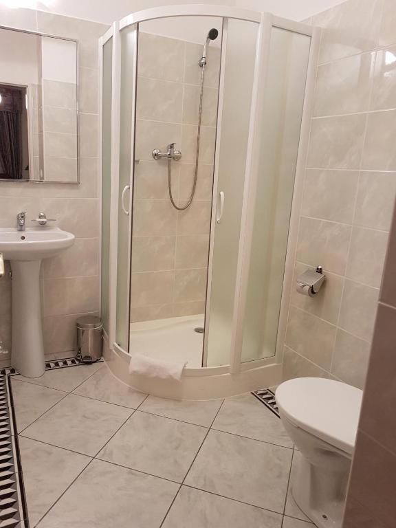 Koupelna v ubytování Eurohotel
