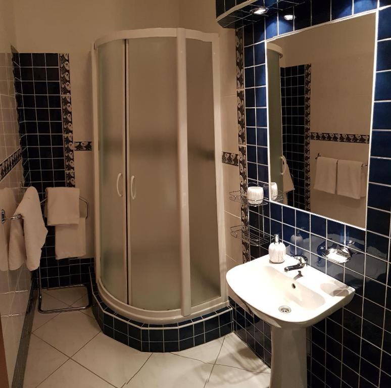 Koupelna v ubytování Eurohotel