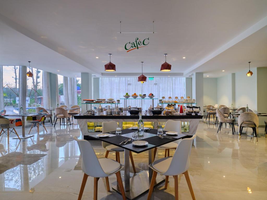 Restaurace v ubytování Zone Connect by The Park Port Blair