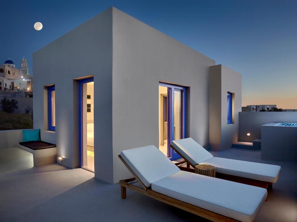My Santorini Villa, Pyrgos Luxury - Studio Villa With Private Heated Plunge Pool And Sea View