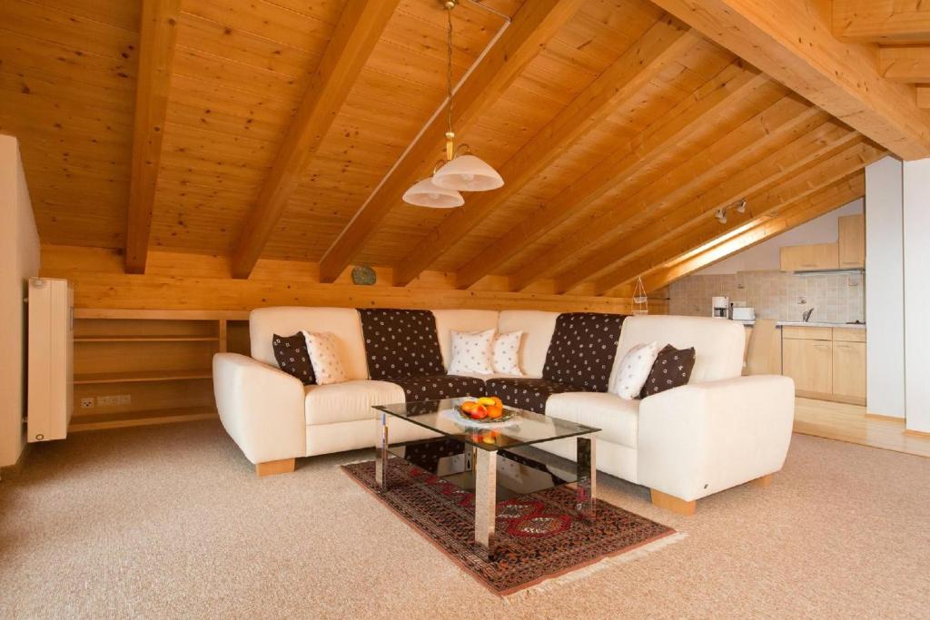 Posezení v ubytování Gästehaus Lödermann