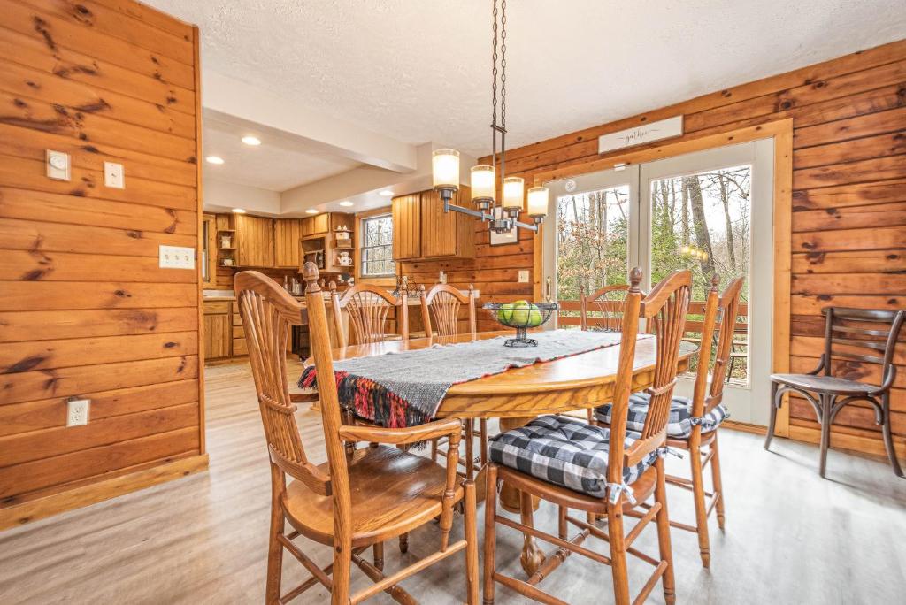 Big Dipper Lodge, McHenry, MD